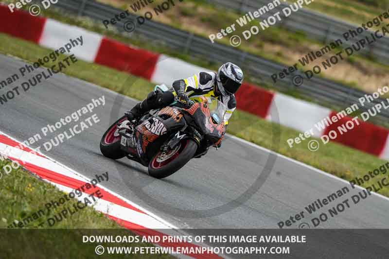 cadwell no limits trackday;cadwell park;cadwell park photographs;cadwell trackday photographs;enduro digital images;event digital images;eventdigitalimages;navarra;no limits trackdays;peter wileman photography;racing digital images;trackday digital images;trackday photos
